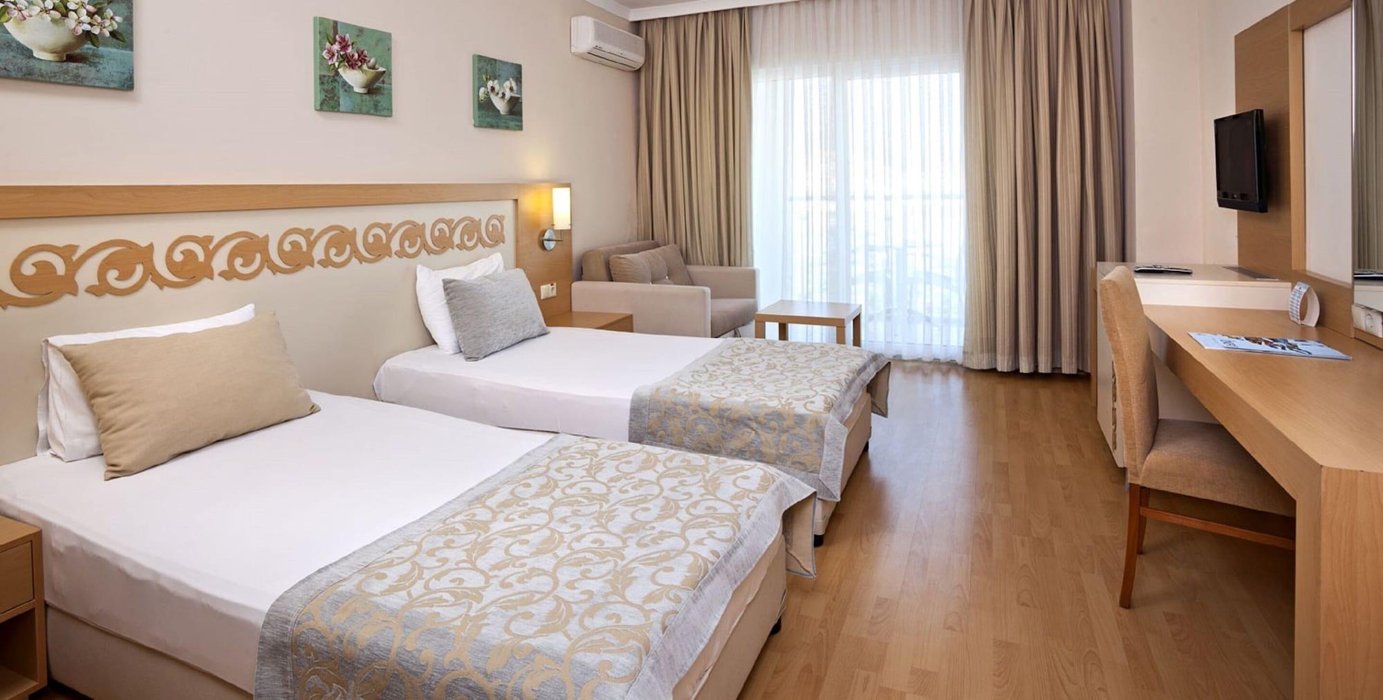 Titan Select Hotel Konaklı Exteriör bild