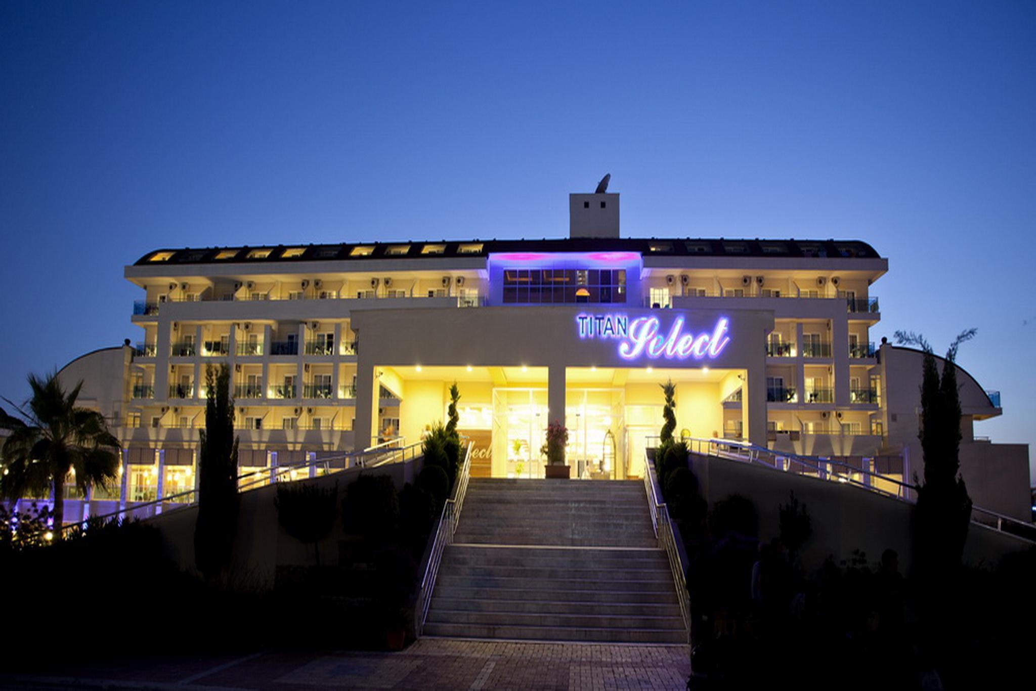 Titan Select Hotel Konaklı Exteriör bild