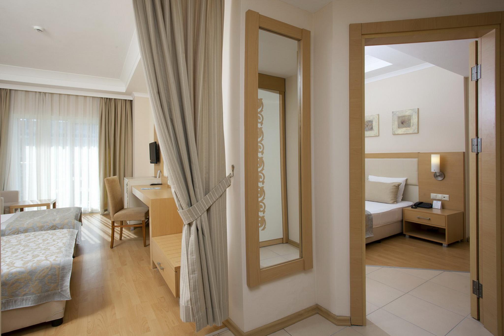 Titan Select Hotel Konaklı Exteriör bild